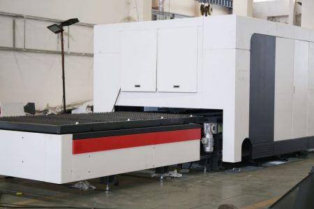 fiber laser cutting machine1